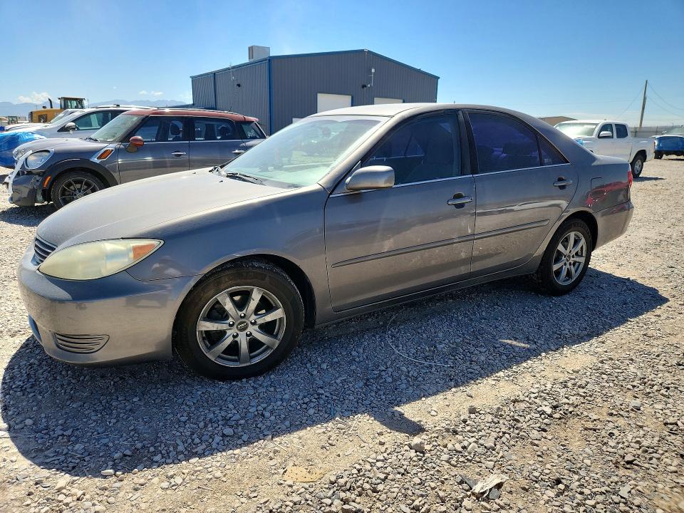 TOYOTA CAMRY 2006 with VIN 4T1BE30K56U685932 - Photo from auction