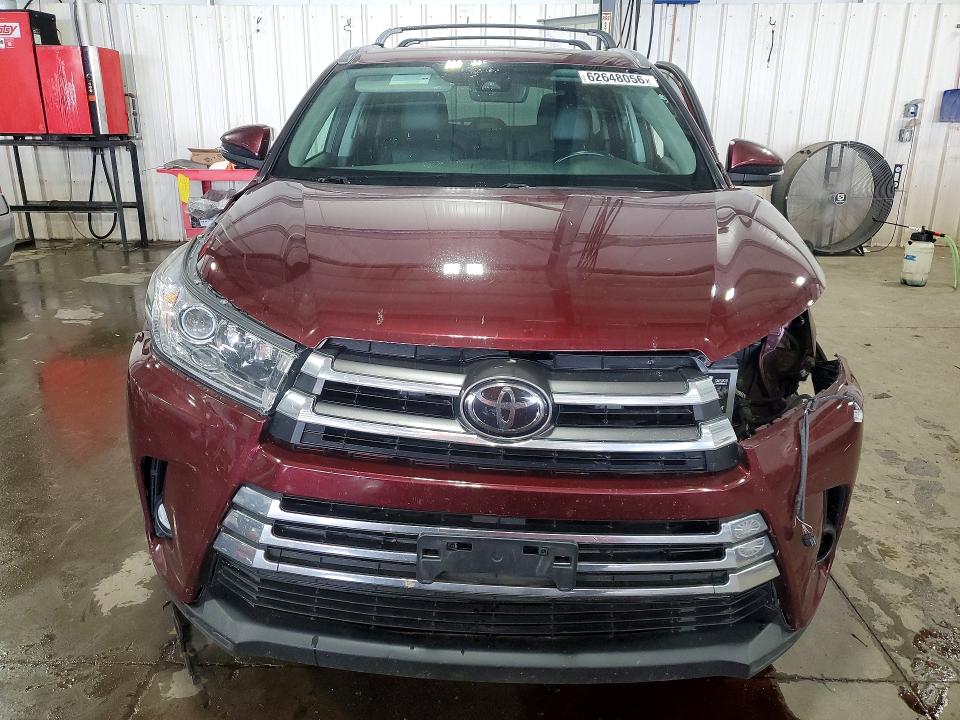 Photo 5 from auction – 2017 TOYOTA HIGHLANDER with VIN 5TDDZRFH9HS460744