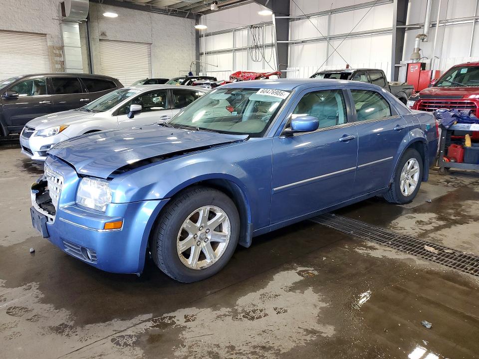 CHRYSLER 300 2007 with VIN 2C3KA53G37H715442 - Photo from auction