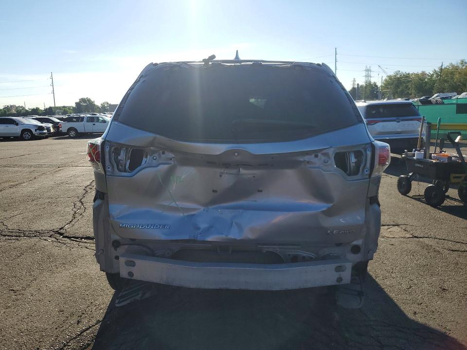 Photo 6 from auction – 2014 TOYOTA HIGHLANDER with VIN 5TDBKRFH4ES056578