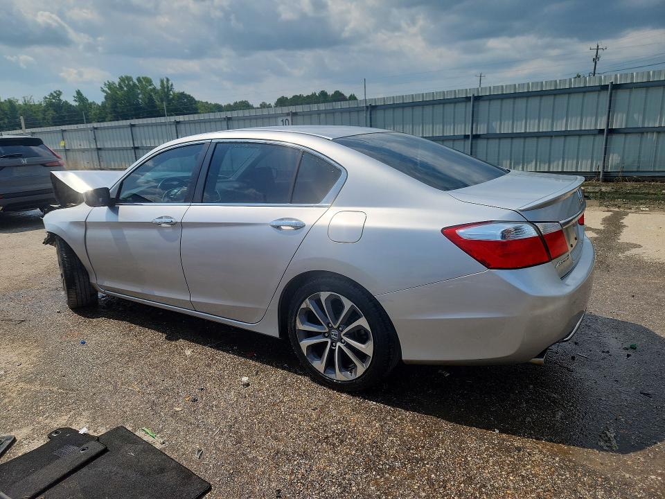 Photo 2 from auction – 2014 HONDA ACCORD with VIN 1HGCR2F53EA030159