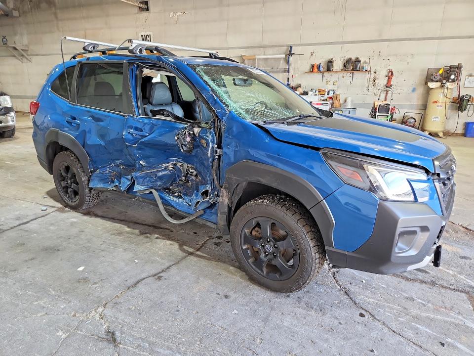 Photo 4 from auction – 2022 SUBARU FORESTER with VIN JF2SKAMC9NH438460