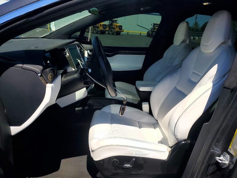 Photo 7 from auction – 2016 TESLA MODEL X with VIN 5YJXCBE24GF005502