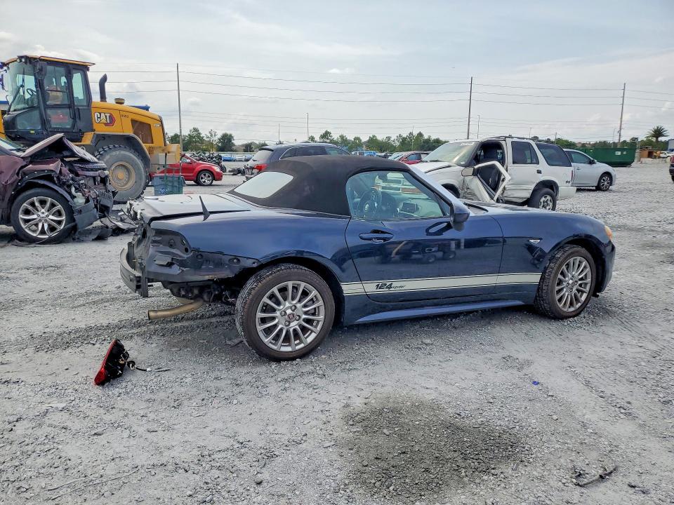 Photo 3 from auction – 2018 FIAT 124 SPIDER with VIN JC1NFAEK7J0137424