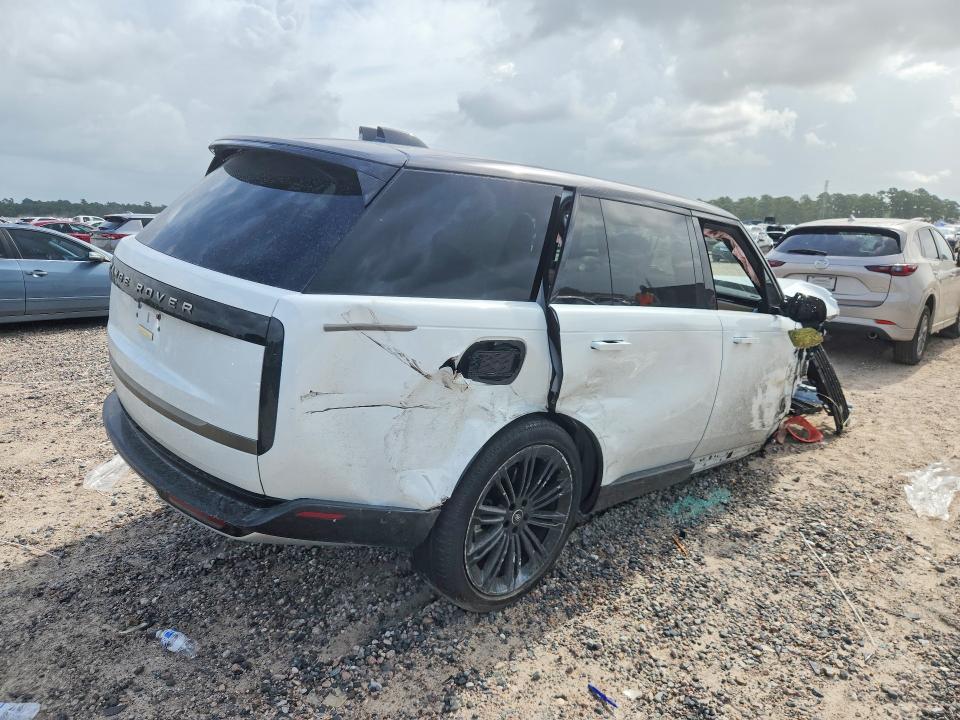 Photo 3 from auction – 2025 LAND ROVER RANGE ROVER with VIN SALKPBFU8SA293257