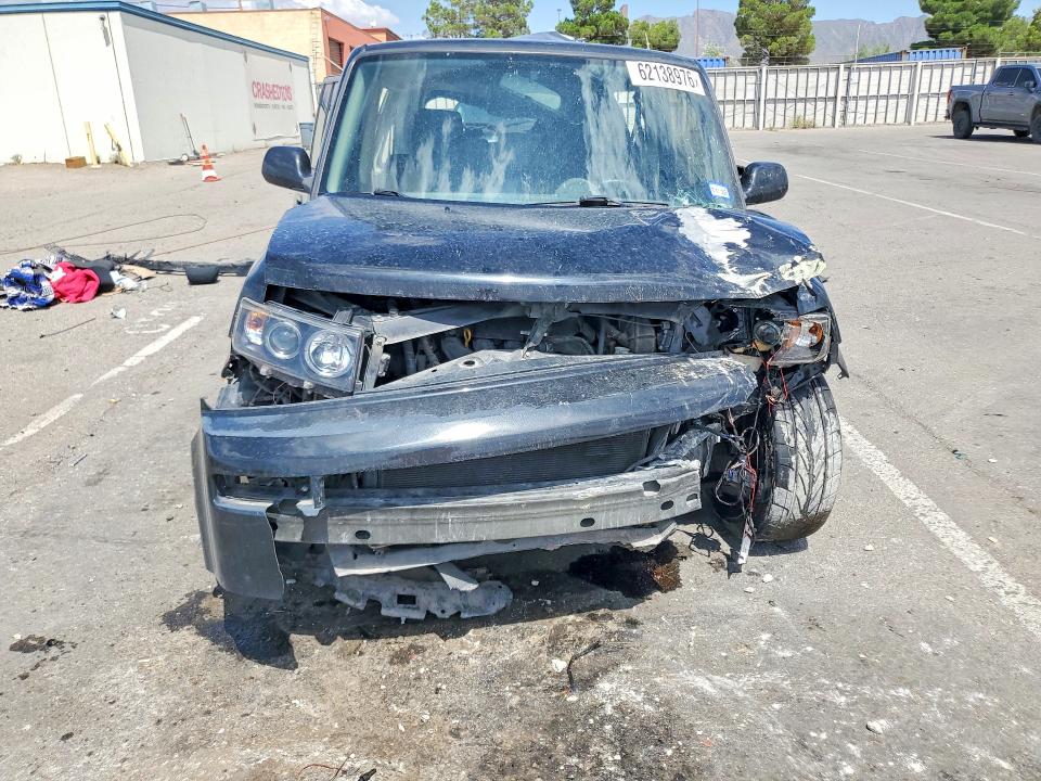 Photo 5 from auction – 2006 SCION XB with VIN JTLKT324X64115308