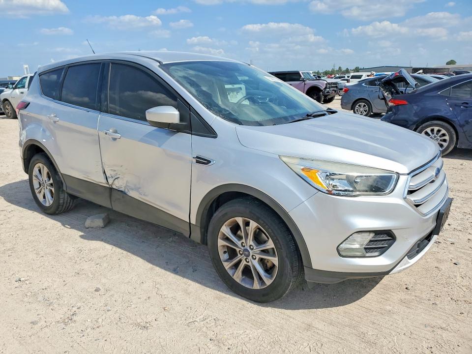Photo 4 from auction – 2019 FORD ESCAPE with VIN 1FMCU0GD8KUB58328