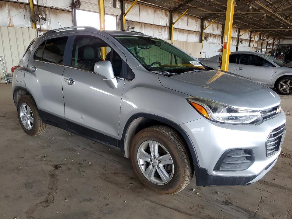 Photo 4 from auction – 2018 CHEVROLET TRAX with VIN KL7CJPSB7JB569819