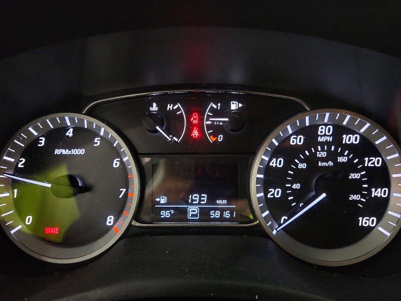 Photo 9 from auction – 2015 NISSAN SENTRA with VIN 3N1AB7AP1FY342819