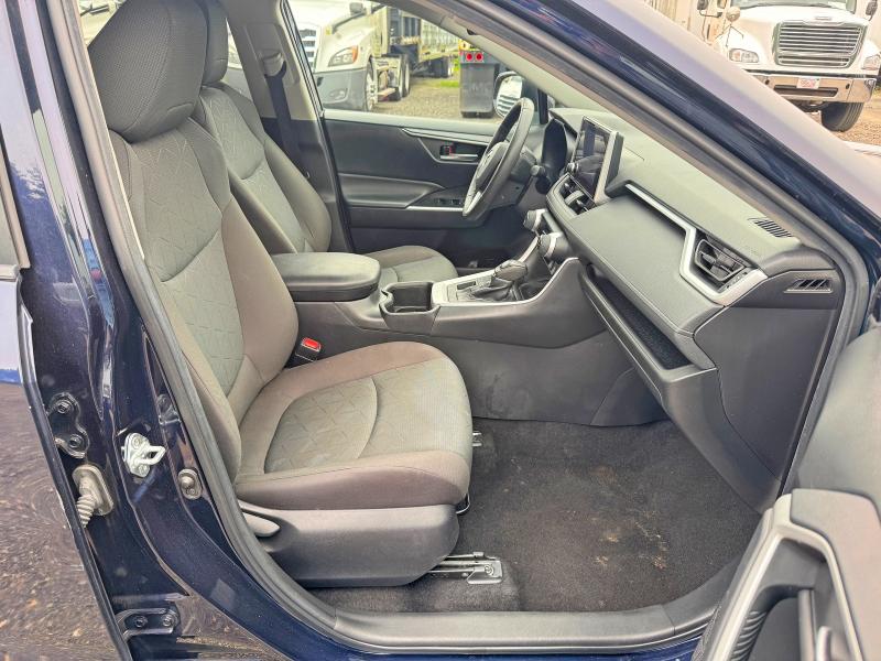Photo 5 from auction – 2023 TOYOTA RAV4 with VIN 2T3P1RFV7PW361217