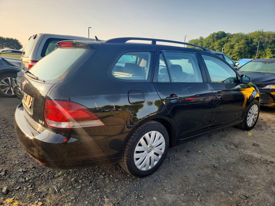 Photo 3 from auction – 2013 VOLKSWAGEN JETTA with VIN 3VWPP7AJ3DM610078