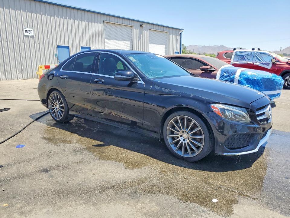Photo 4 from auction – 2017 MERCEDES-BENZ C with VIN 55SWF4JB3HU194552