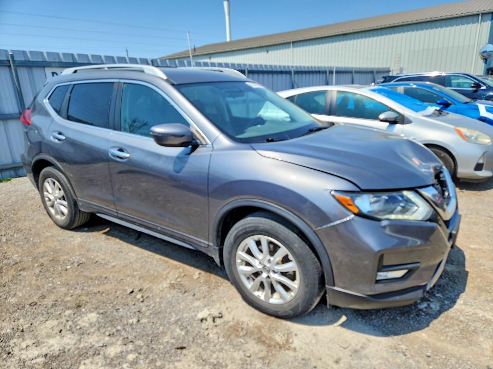Photo 4 from auction – 2018 NISSAN ROGUE with VIN 5N1AT2MT1JC825083