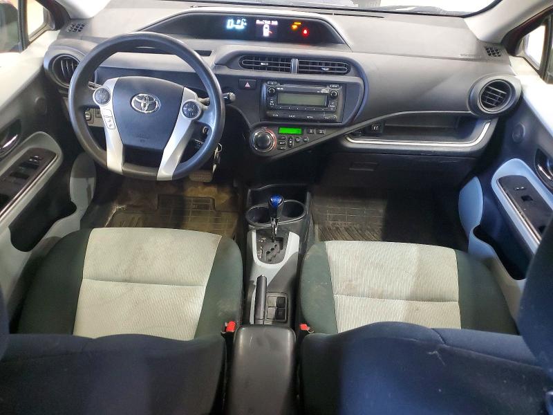 Photo 8 from auction – 2014 TOYOTA PRIUS C with VIN JTDKDTB37E1569600