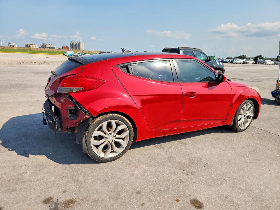 Photo 3 from auction – 2015 HYUNDAI VELOSTER with VIN KMHTC6AD8FU225546