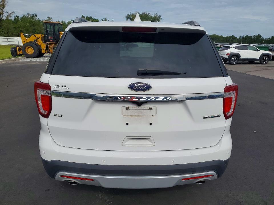 Photo 6 from auction – 2016 FORD EXPLORER with VIN 1FM5K7D85GGB30829
