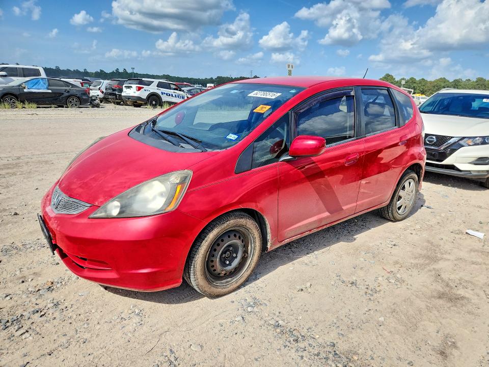 HONDA FIT 2013 with VIN JHMGE8H39DC013720 - Photo from auction