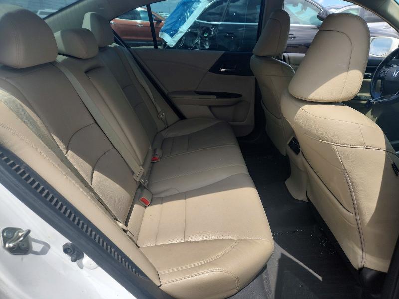 Photo 10 from auction – 2015 HONDA ACCORD with VIN 1HGCR6F70FA009120