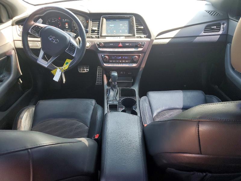 Photo 8 from auction – 2019 HYUNDAI SONATA with VIN 5NPE34AF6KH765971