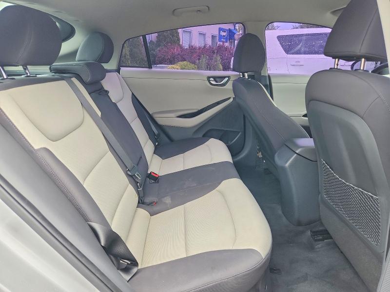 Photo 10 from auction – 2018 HYUNDAI IONIQ with VIN KMHC75LC3JU060307