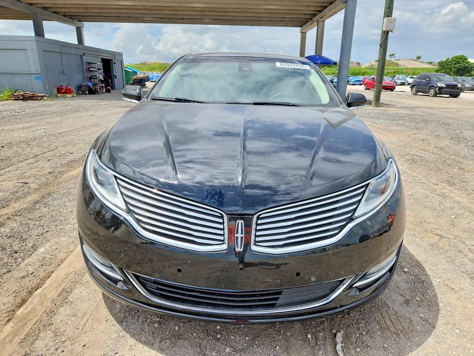 Photo 5 from auction – 2016 LINCOLN MKZ with VIN 3LN6L2LU7GR622192