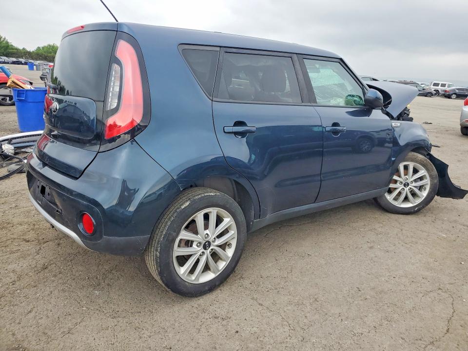 Photo 3 from auction – 2018 KIA SOUL with VIN KNDJP3A50J7592598