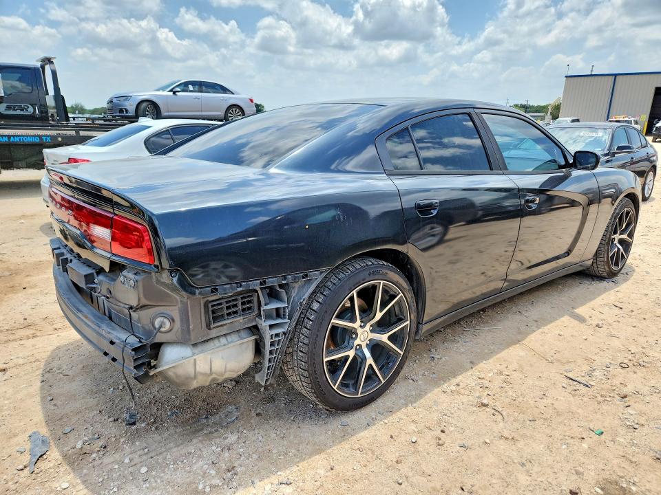 Photo 3 from auction – 2013 DODGE CHARGER with VIN 2C3CDXBG8DH554414