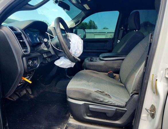 Photo 7 from auction – 2021 RAM 2500 with VIN 3C6UR5CJ2MG632712