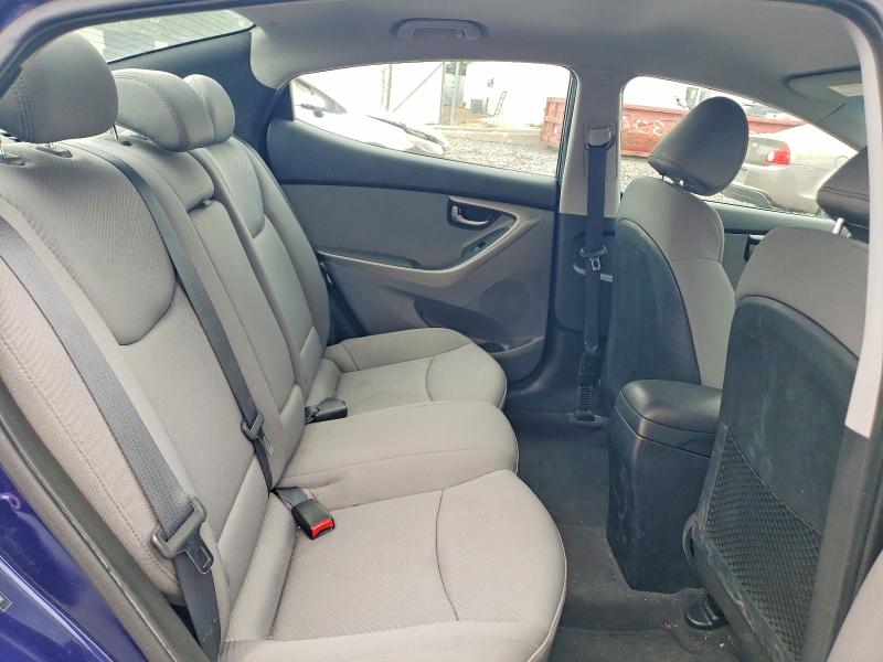 Photo 10 from auction – 2012 HYUNDAI ELANTRA with VIN 5NPDH4AE2CH119798