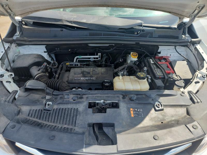 Photo 11 from auction – 2018 CHEVROLET TRAX with VIN 3GNCJRSB3JL296656