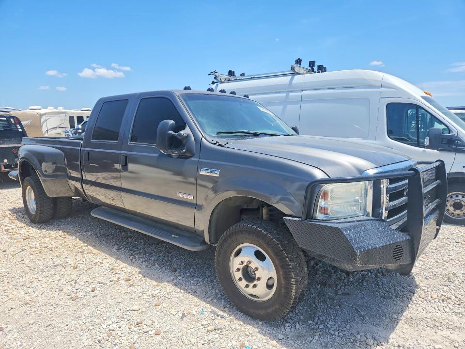 Photo 4 from auction – 2006 FORD F350 with VIN 1FTWW33P26EC54596