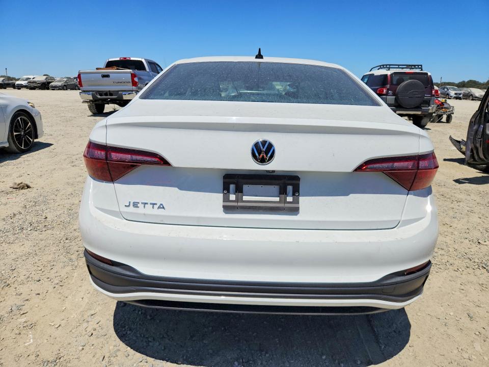 Photo 6 from auction – 2024 VOLKSWAGEN JETTA with VIN 3VW5M7BU8RM044158