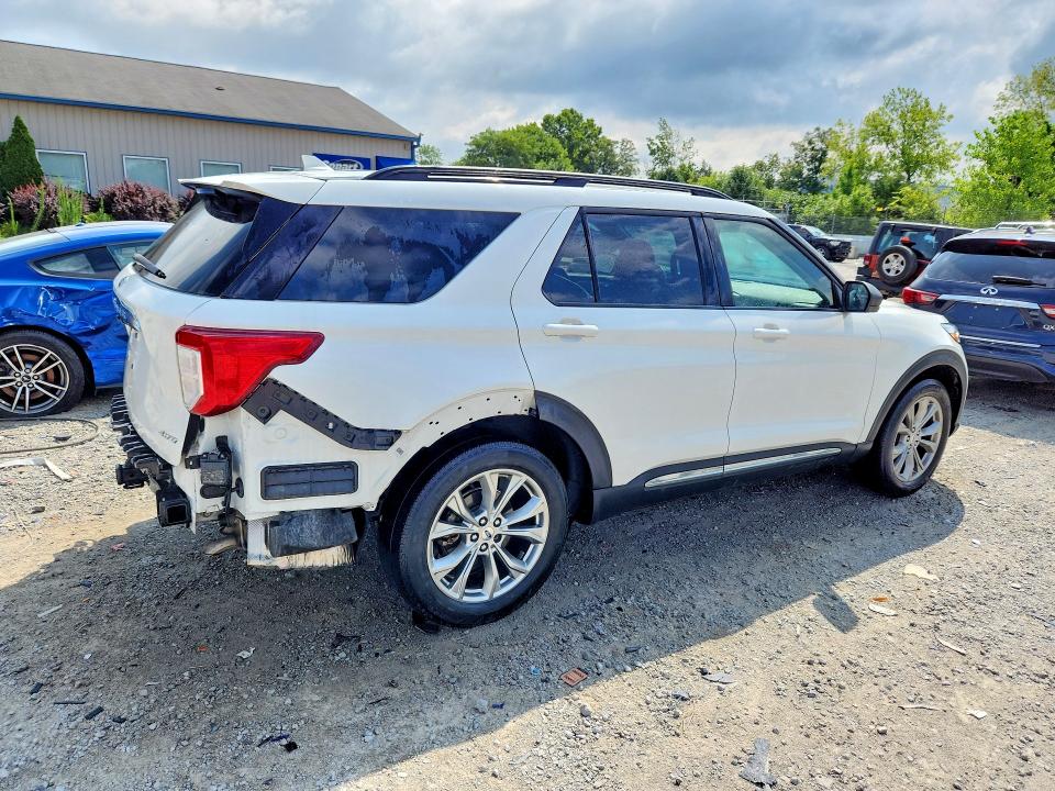 Photo 3 from auction – 2023 FORD EXPLORER with VIN 1FMSK8DH3PGA53662