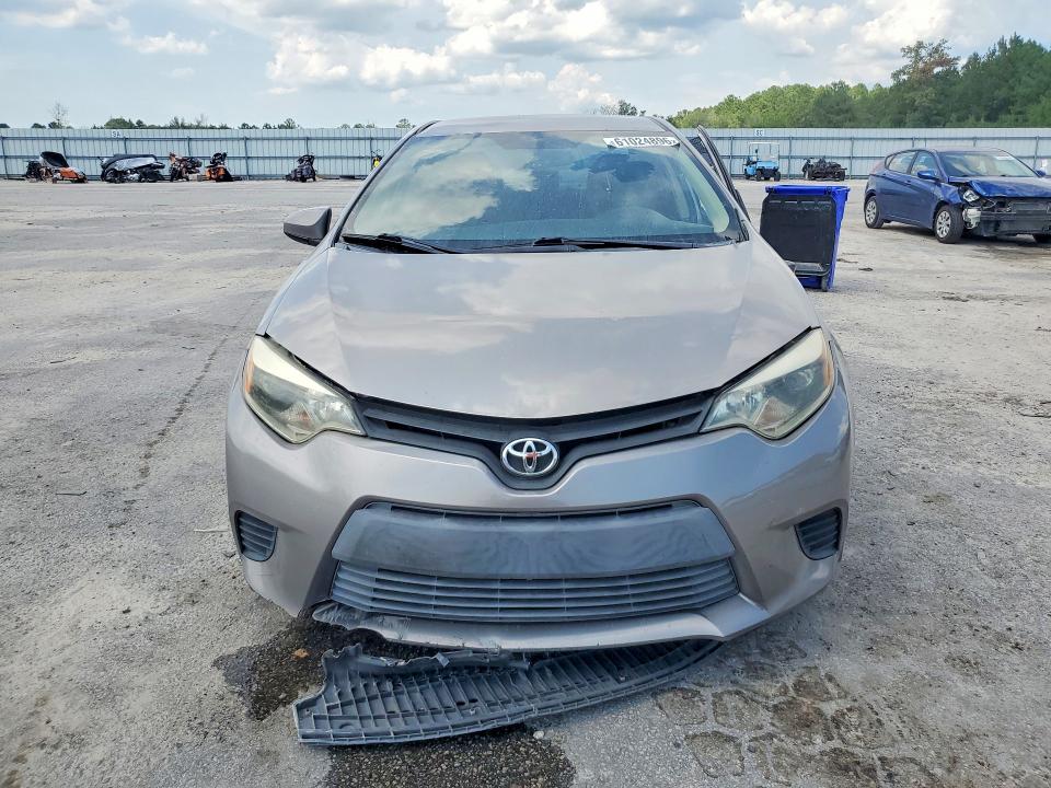 Photo 5 from auction – 2014 TOYOTA COROLLA with VIN 5YFBURHE2EP040739