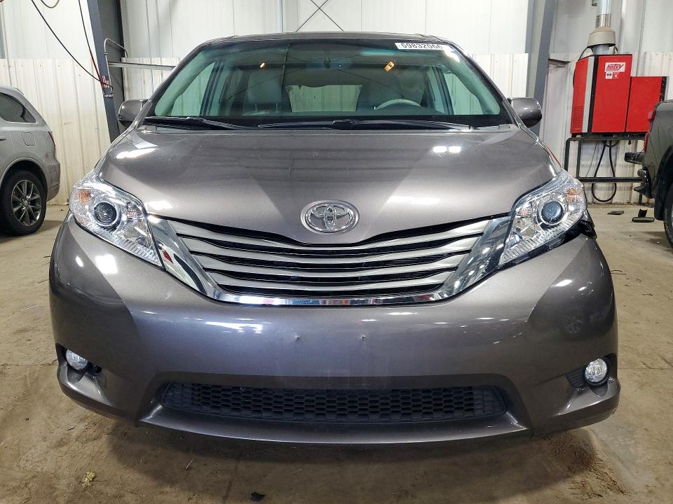 Photo 5 from auction – 2012 TOYOTA SIENNA with VIN 5TDYK3DC9CS227935