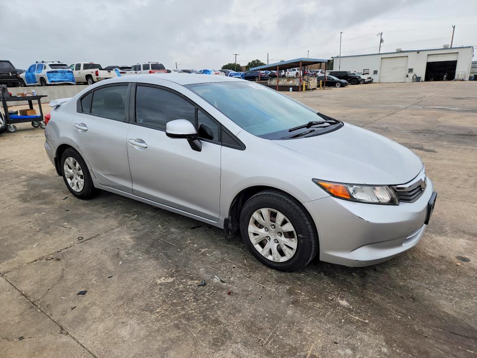 Photo 4 from auction – 2012 HONDA CIVIC with VIN 2HGFB2F54CH589428