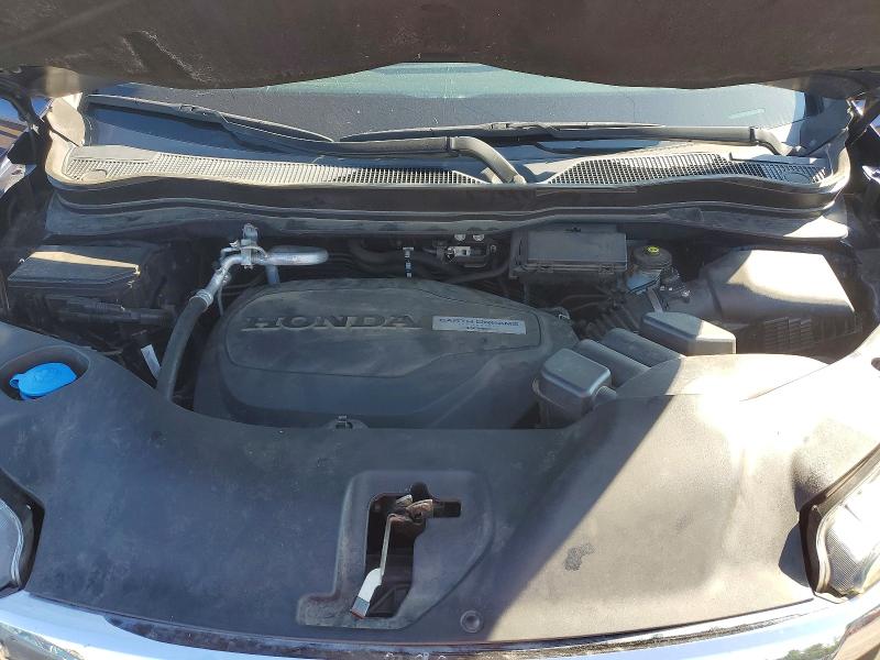 Photo 12 from auction – 2018 HONDA PILOT with VIN 5FNYF6H31JB051982