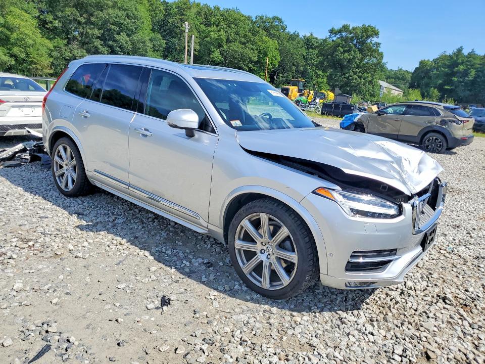 Photo 4 from auction – 2017 VOLVO XC90 with VIN YV4A22PL7H1173995