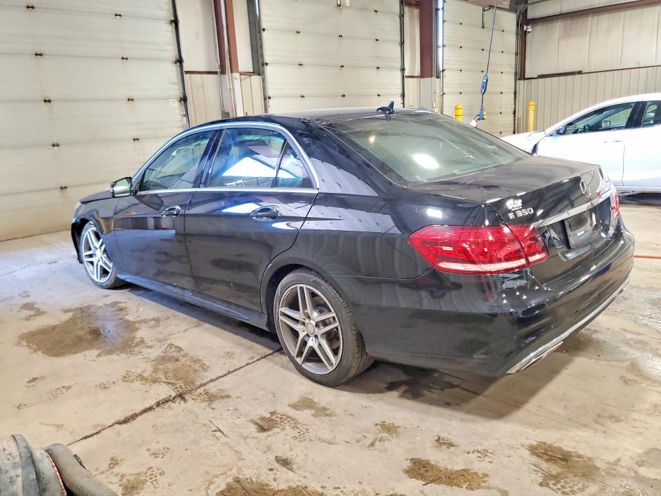 Photo 2 from auction – 2016 MERCEDES-BENZ E with VIN WDDHF8JB1GB261173