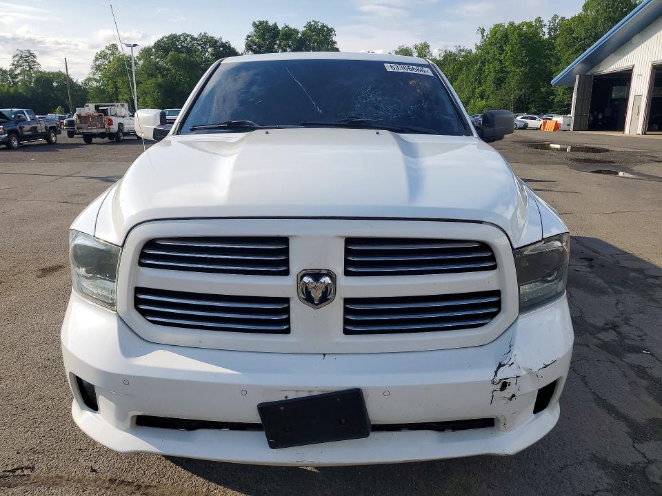 Photo 5 from auction – 2015 RAM 1500 with VIN 1C6RR7MT6FS558353