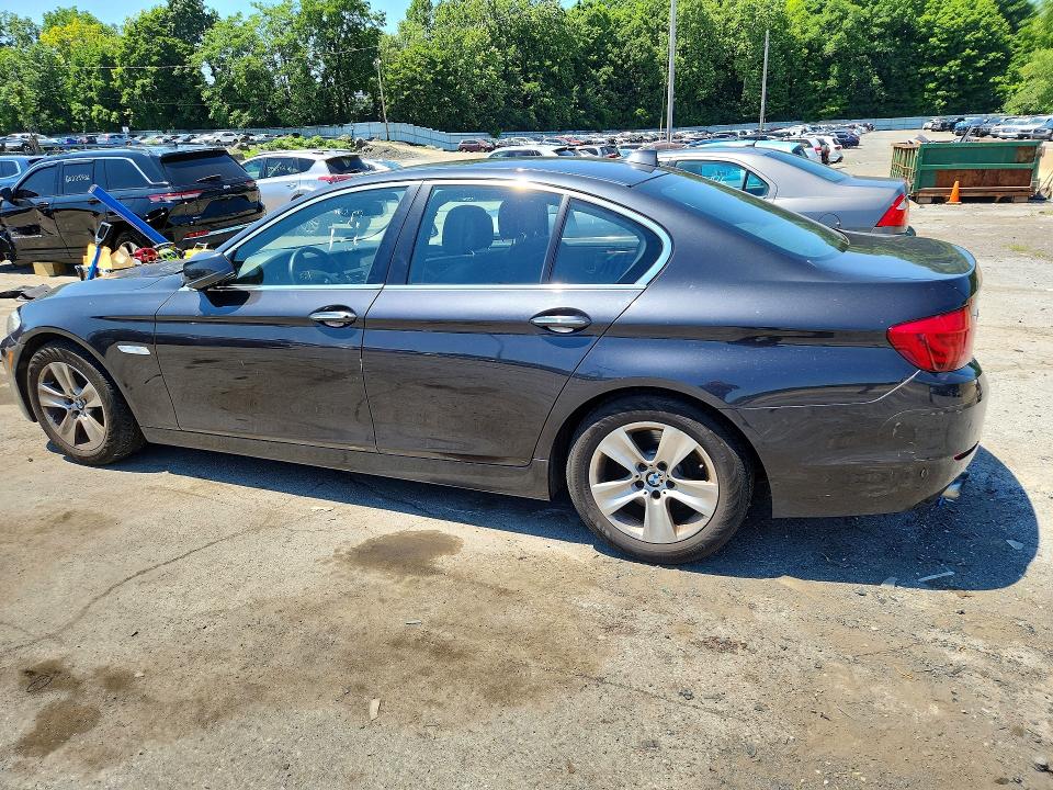 Photo 2 from auction – 2013 BMW 528 with VIN WBAXH5C53DDW16122