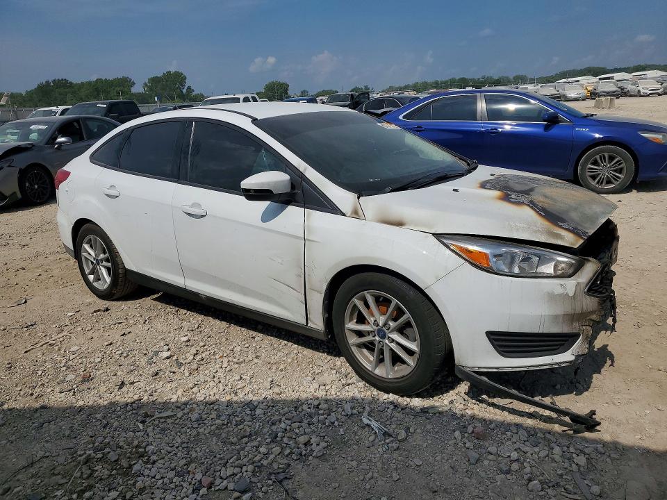 Photo 4 from auction – 2017 FORD FOCUS with VIN 1FADP3F27HL332895