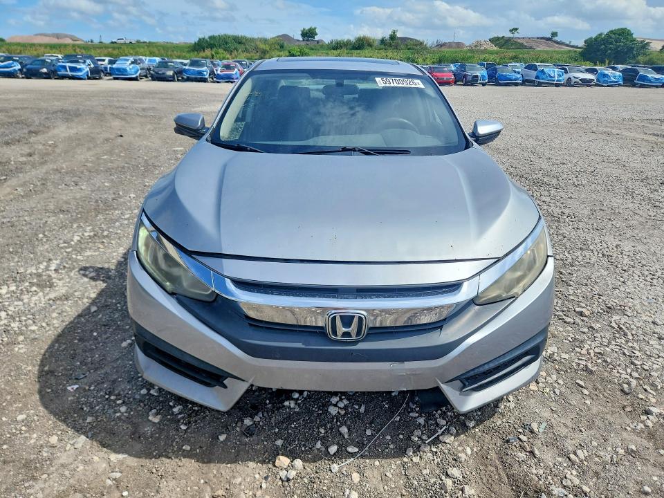Photo 5 from auction – 2016 HONDA CIVIC with VIN 19XFC2F73GE007625