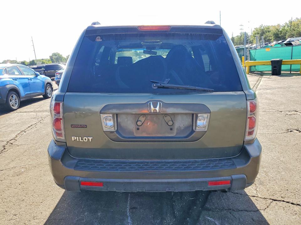 Photo 6 from auction – 2006 HONDA PILOT with VIN 5FNYF18666B021378