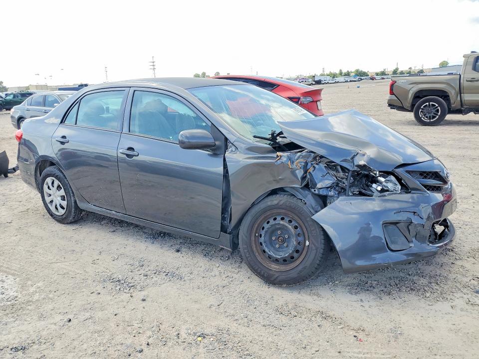 Photo 4 from auction – 2013 TOYOTA COROLLA with VIN 5YFBU4EE0DP109496