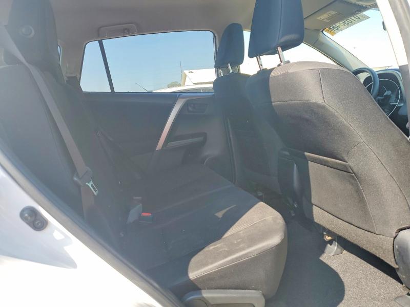 Photo 11 from auction – 2017 TOYOTA RAV4 with VIN JTMBFREV8HD202198