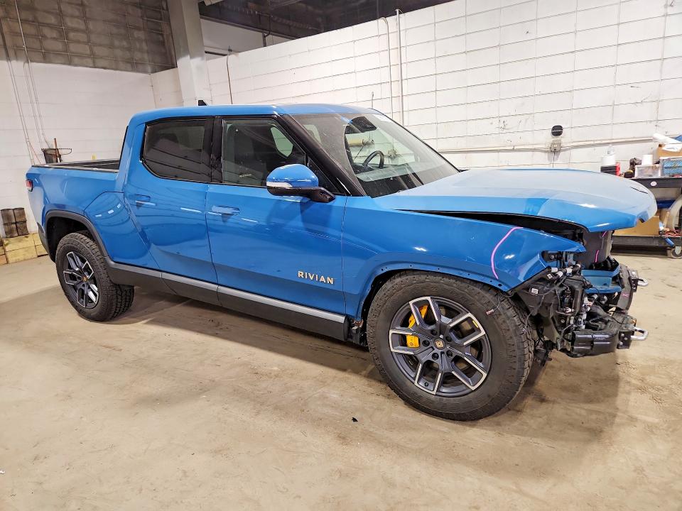 Photo 4 from auction – 2022 RIVIAN R1T with VIN 7FCTGAAL9NN003619