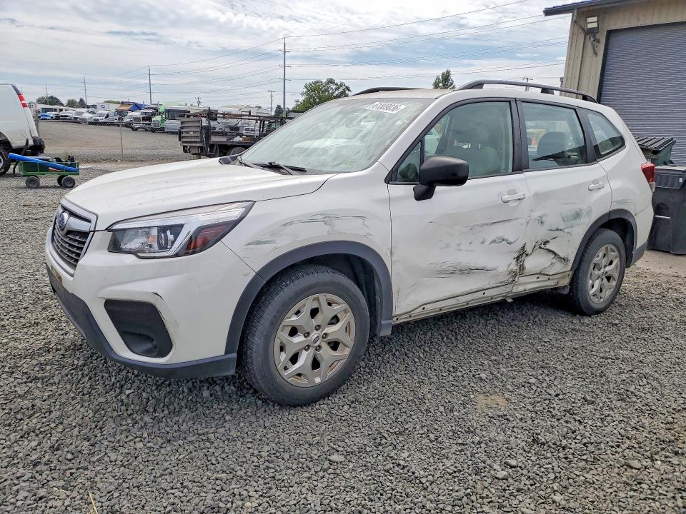 SUBARU FORESTER 2019 with VIN JF2SKACC5KH530128 - Photo from auction