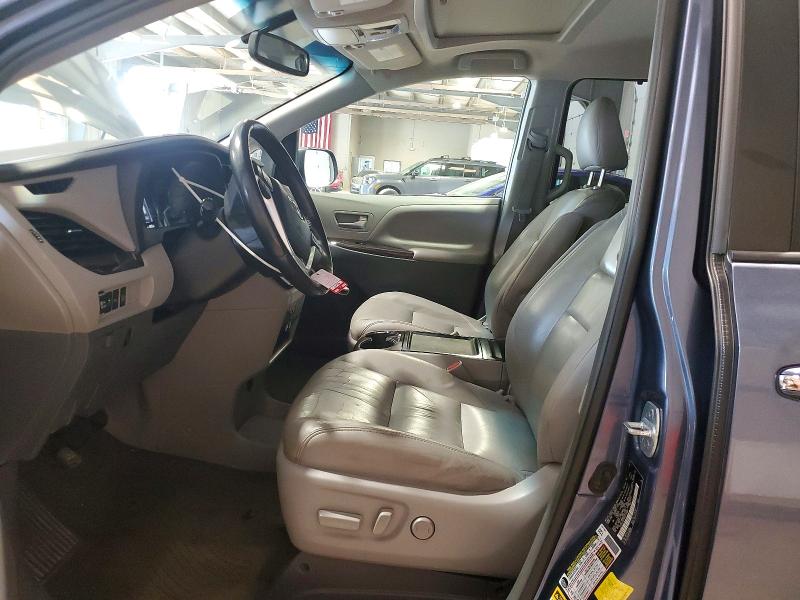Photo 7 from auction – 2017 TOYOTA SIENNA with VIN 5TDYZ3DC5HS772887