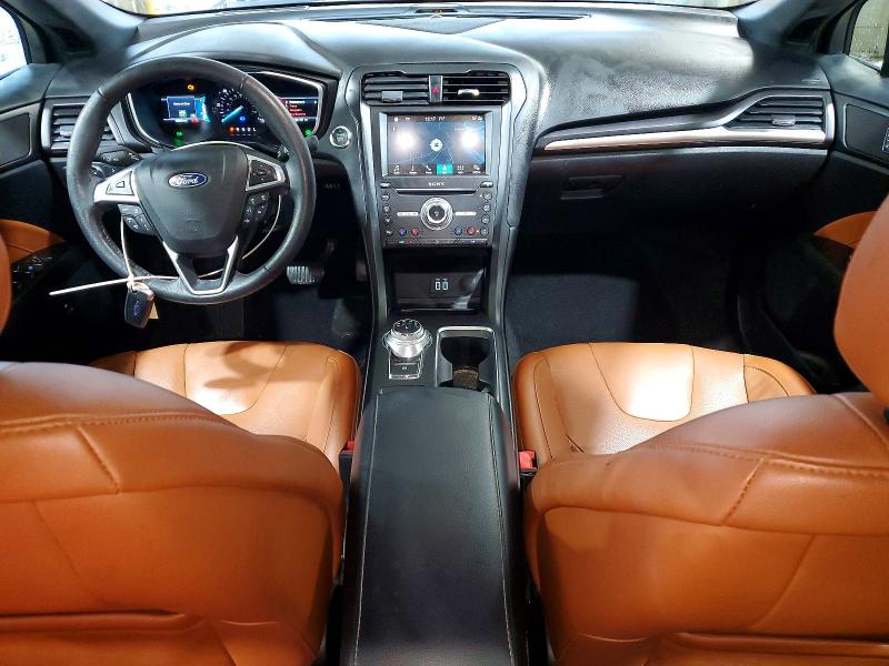 Photo 8 from auction – 2019 FORD FUSION with VIN 3FA6P0RU4KR264309